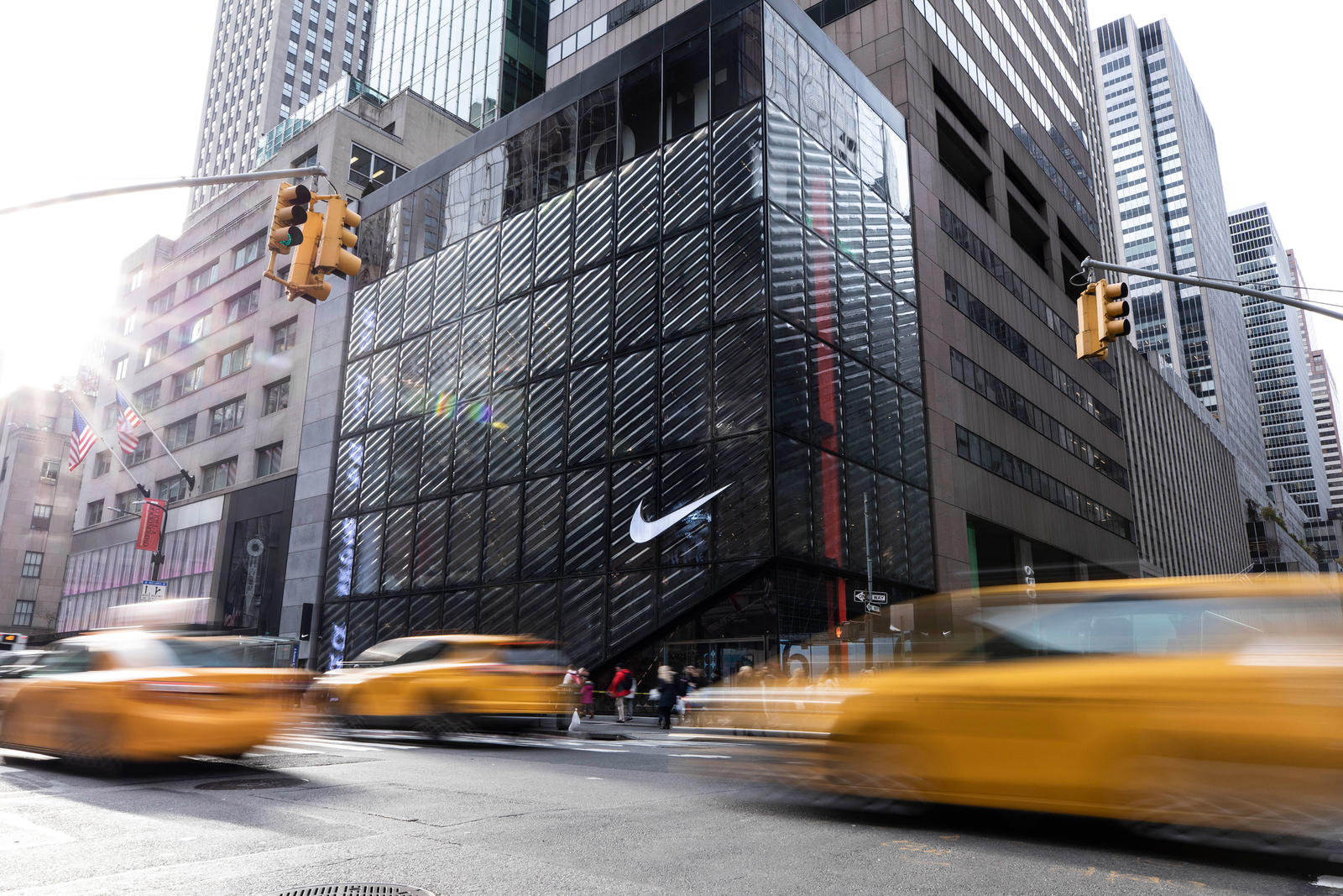 Detalle de la fachada de la flagship store de Nike en Nueva York